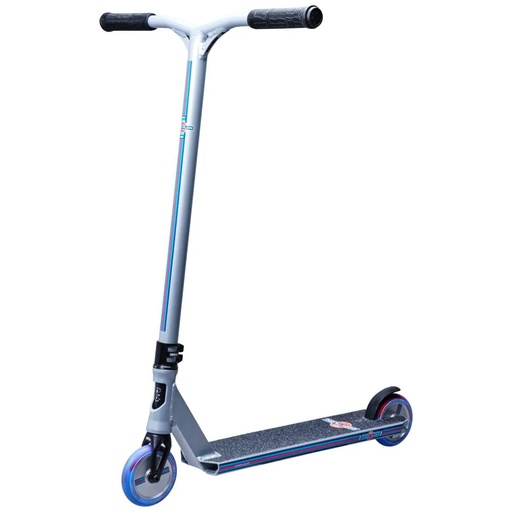 [cen_500095-LU] Lucky Cody Flom Signature Trottinette Freestyle - Argent/Rouge/Bleu